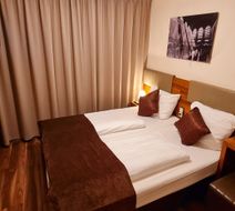 Hotel Frankfurt Messe Room