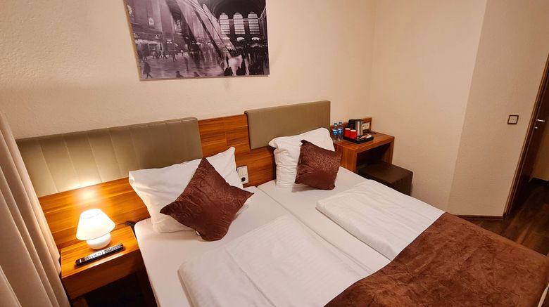 <b>Hotel Frankfurt Messe Room</b>. Images powered by <a href="https://www.leonardoworldwide.com/" title="Leonardo Worldwide" target="_blank">Leonardo</a>.