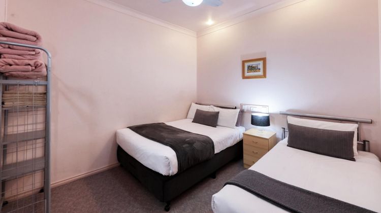 Tumut Farrington Motel Room