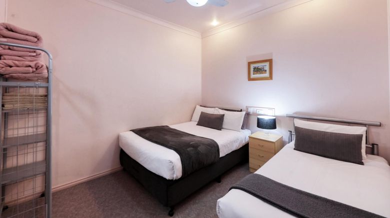 <b>Tumut Farrington Motel Room</b>. Images powered by <a href="https://www.leonardoworldwide.com/" title="Leonardo Worldwide" target="_blank">Leonardo</a>.