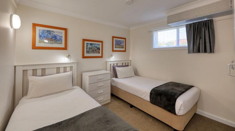 Tumut Farrington Motel Room