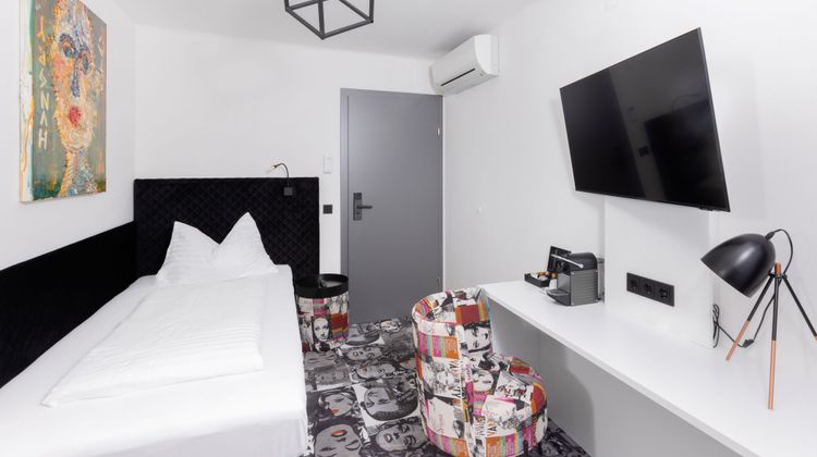 Snooze Hotel Room