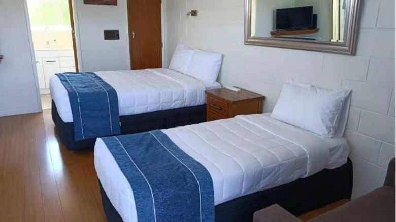<b>Astral Motel Room</b>. Images powered by <a href="https://www.leonardoworldwide.com/" title="Leonardo Worldwide" target="_blank">Leonardo</a>.