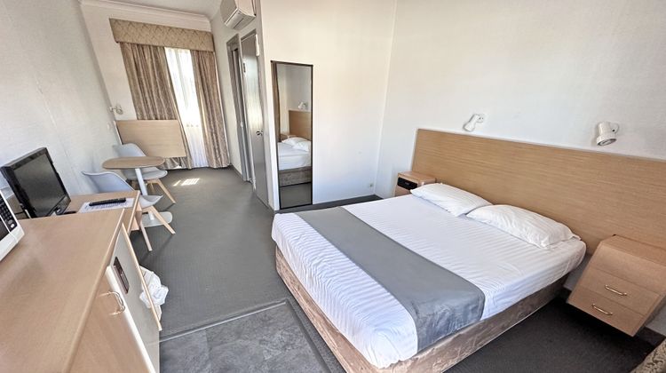 Spa Village Travel Inn Room