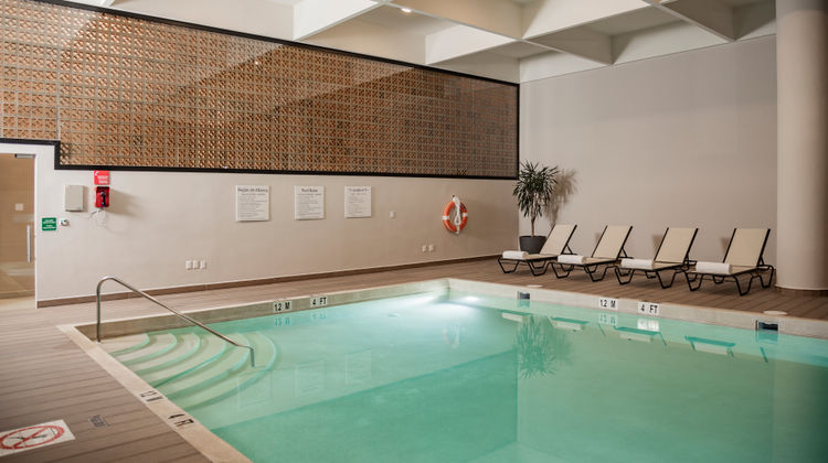 Holiday Inn Suites Aguascalientes Pool