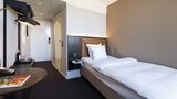 <b>The Square Room</b>. Images powered by <a href="https://www.leonardoworldwide.com/" title="Leonardo Worldwide" target="_blank">Leonardo</a>.