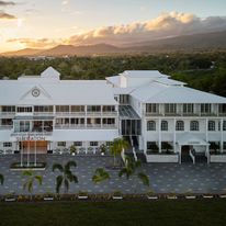 Sheraton Aggie Grey's Hotel & Bungalows