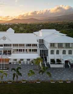Sheraton Aggie Grey's Hotel & Bungalows