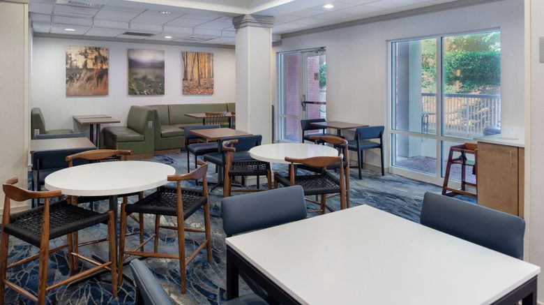 <b>Fairfield Inn & Suites Greensboro Restaurant</b>. Images powered by <a href="https://www.leonardoworldwide.com/" title="Leonardo Worldwide" target="_blank">Leonardo</a>.