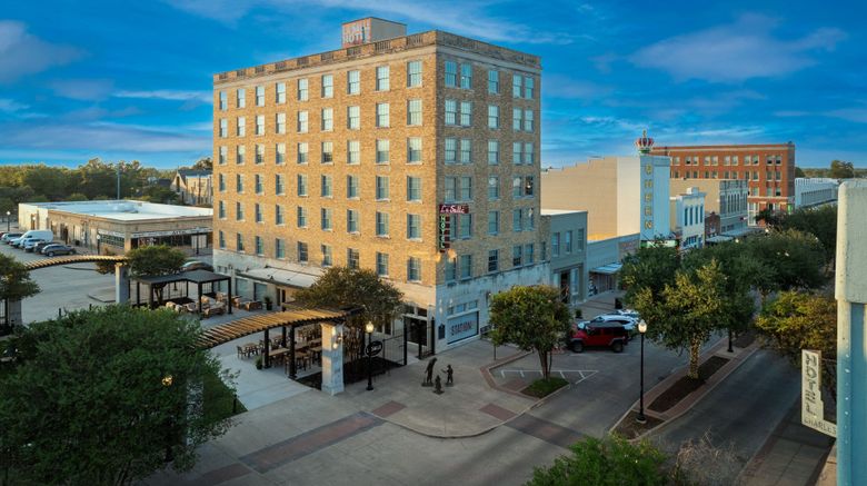 <b>The LaSalle Hotel, Bryan College Station Exterior</b>. Images powered by <a href="https://www.leonardoworldwide.com/" title="Leonardo Worldwide" target="_blank">Leonardo</a>.