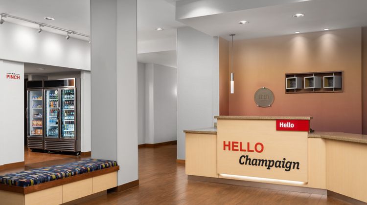 TownePlace Suites Champaign/Urbana Lobby