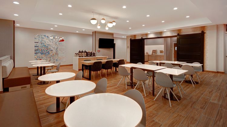 TownePlace Suites Cincinnati Airport S Restaurant