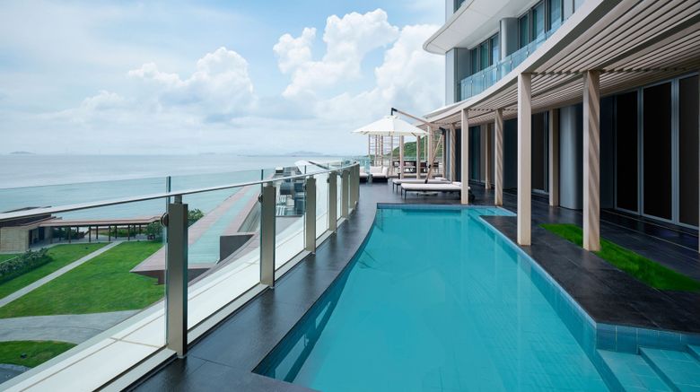 <b>Zhuhai Dong'ao Island Marriott Resort Pool</b>. Images powered by <a href="https://www.leonardoworldwide.com/" title="Leonardo Worldwide" target="_blank">Leonardo</a>.
