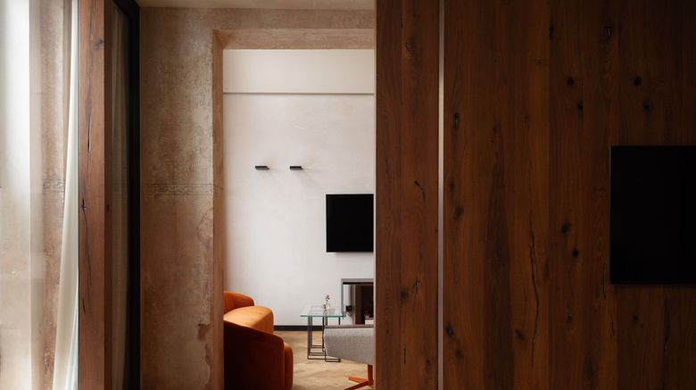 <b>Grand Hotel Lodz Room</b>. Images powered by <a href="https://www.leonardoworldwide.com/" title="Leonardo Worldwide" target="_blank">Leonardo</a>.