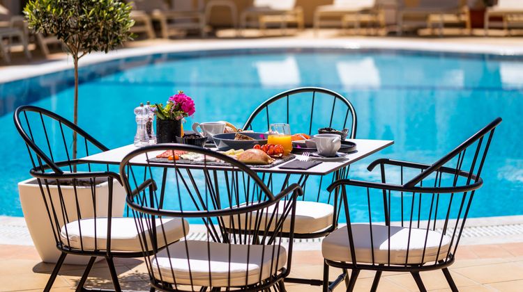 Konstantina Apartments Restaurant