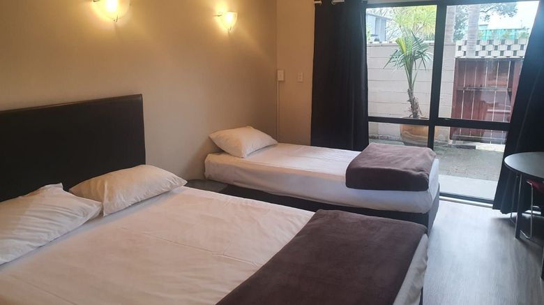 <b>Ascot Epsom Motel Room</b>. Images powered by <a href="https://www.leonardoworldwide.com/" title="Leonardo Worldwide" target="_blank">Leonardo</a>.