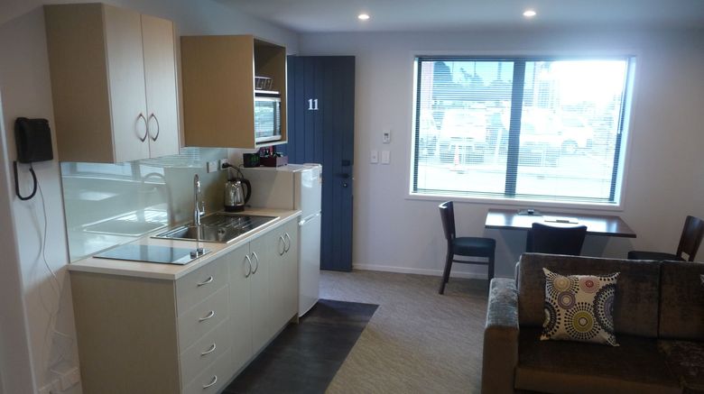 <b>850 Cameron Motel Room</b>. Images powered by <a href="https://www.leonardoworldwide.com/" title="Leonardo Worldwide" target="_blank">Leonardo</a>.
