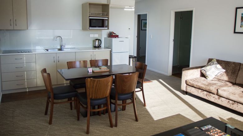 <b>850 Cameron Motel Room</b>. Images powered by <a href="https://www.leonardoworldwide.com/" title="Leonardo Worldwide" target="_blank">Leonardo</a>.