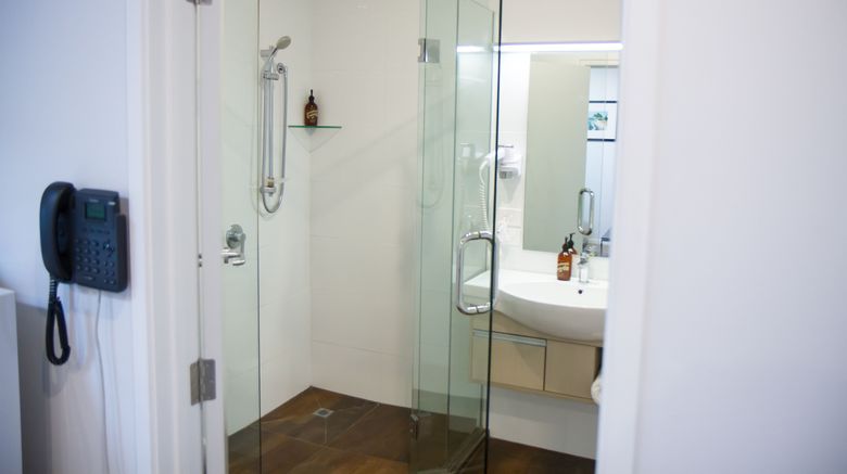 <b>850 Cameron Motel Room</b>. Images powered by <a href="https://www.leonardoworldwide.com/" title="Leonardo Worldwide" target="_blank">Leonardo</a>.