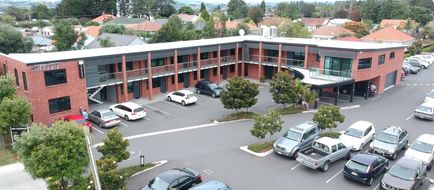 850 Cameron Motel Exterior