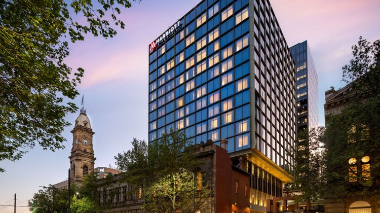 Adelaide Marriott Hotel Exterior