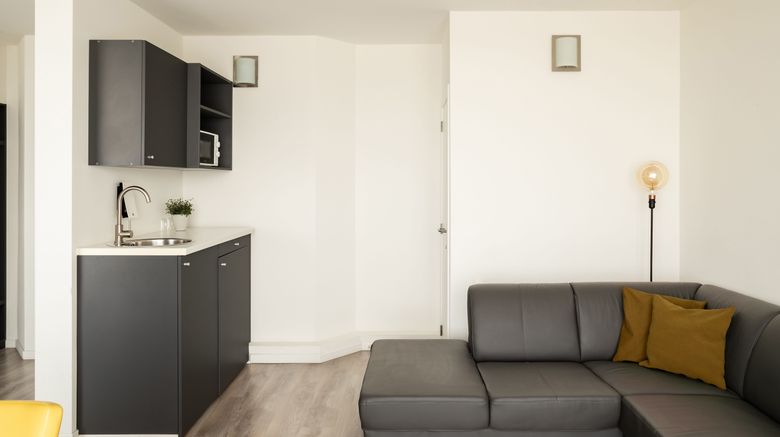 <b>City Hotel Terneuzen Room</b>. Images powered by <a href="https://www.leonardoworldwide.com/" title="Leonardo Worldwide" target="_blank">Leonardo</a>.
