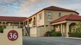Lorenzo Motor Lodge Exterior