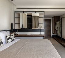King Jason Zante Room