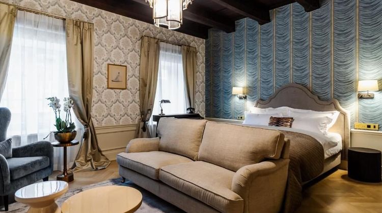 Unicus Palace Hotel Room