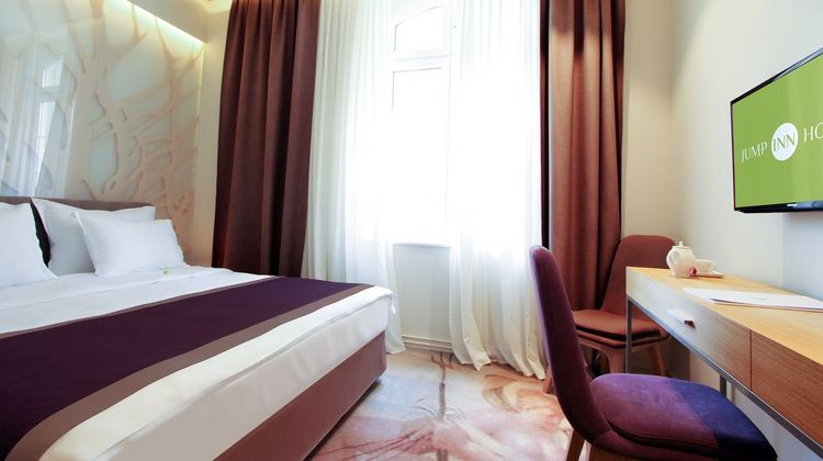 Jump Inn Hotel Belgrade Room