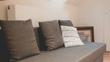 <b>Colonie 7 Room</b>. Images powered by <a href="https://www.leonardoworldwide.com/" title="Leonardo Worldwide" target="_blank">Leonardo</a>.