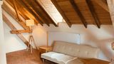 <b>Colonie 7 Room</b>. Images powered by <a href="https://www.leonardoworldwide.com/" title="Leonardo Worldwide" target="_blank">Leonardo</a>.