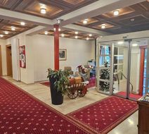 Glarnerhof Hotel Lobby