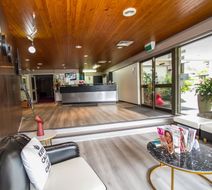 The Select Inn Gosford Lobby