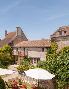 Hotel The Originals Pigeonnier du Perron