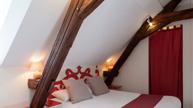 <b>Hotel The Originals Pigeonnier du Perron Room</b>. Images powered by <a href="https://www.leonardoworldwide.com/" title="Leonardo Worldwide" target="_blank">Leonardo</a>.