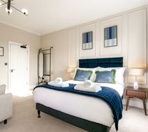 New Holgate Hotel Room