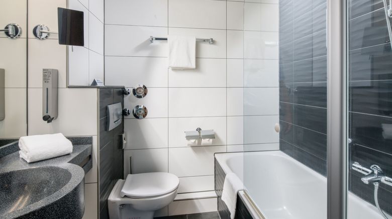 <b>Airways Hotel Frankfurt Airport West Room</b>. Images powered by <a href="https://www.leonardoworldwide.com/" title="Leonardo Worldwide" target="_blank">Leonardo</a>.