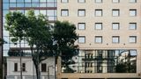 Central Point Hotel Exterior