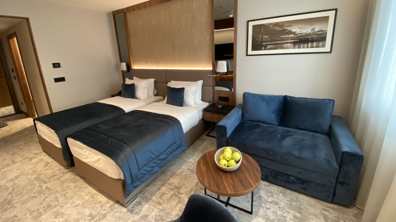<b>Central Point Hotel Room</b>. Images powered by <a href="https://www.leonardoworldwide.com/" title="Leonardo Worldwide" target="_blank">Leonardo</a>.
