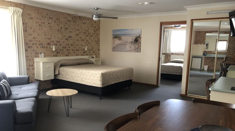 <b>Cardiff Motor Inn Room</b>. Images powered by <a href="https://www.leonardoworldwide.com/" title="Leonardo Worldwide" target="_blank">Leonardo</a>.