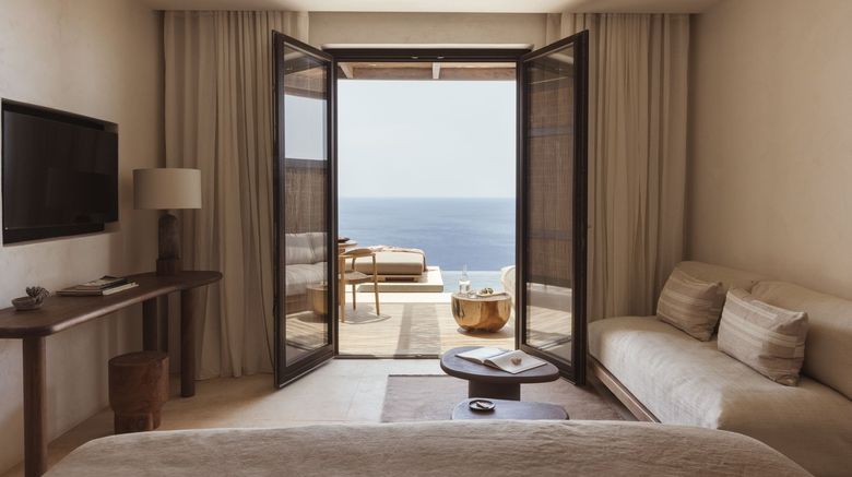 <b>Gundari Resort Room</b>. Images powered by <a href="https://www.leonardoworldwide.com/" title="Leonardo Worldwide" target="_blank">Leonardo</a>.