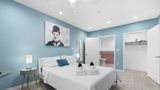 New Yorker Boutique Hotel Room