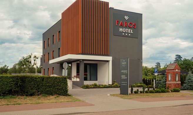 Hotel Faros Exterior