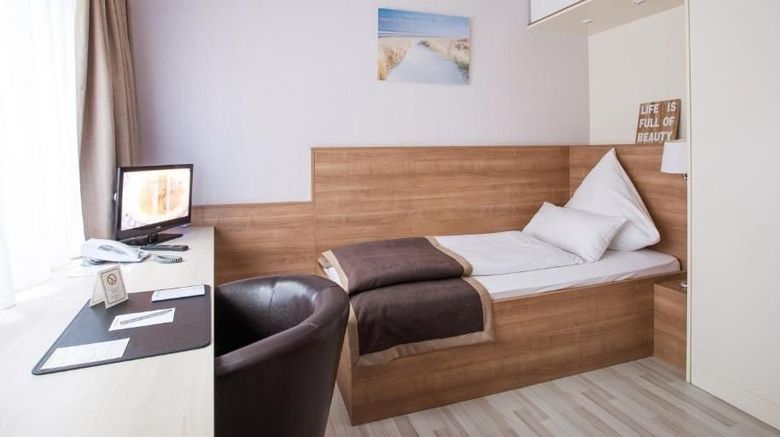<b>Lindenhof Hotel Room</b>. Images powered by <a href="https://www.leonardoworldwide.com/" title="Leonardo Worldwide" target="_blank">Leonardo</a>.