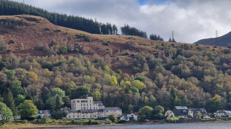 The Loch Long Hotel Exterior. Images powered by <a href="https://www.leonardoworldwide.com" target="_blank" rel="noopener">Leonardo</a>.