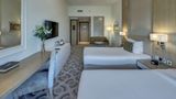 The Metropolitan Hotel Dubai Room
