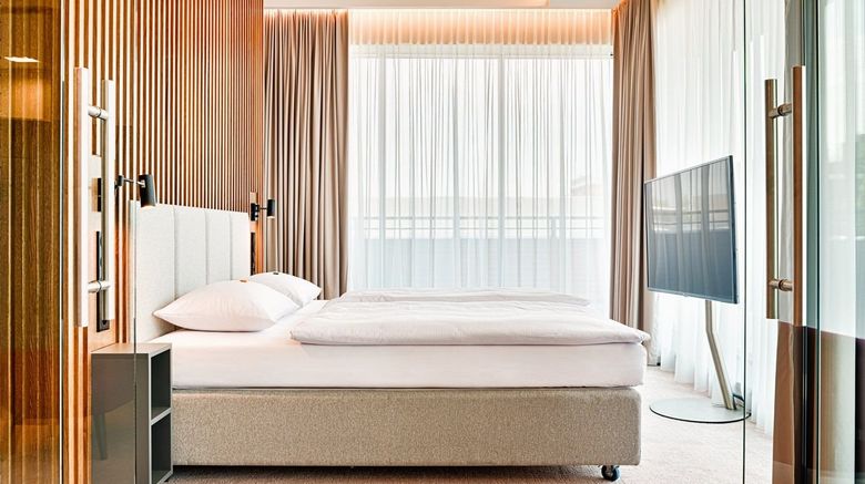 <b>The Loom Hotel Lodz Room</b>. Images powered by <a href="https://www.leonardoworldwide.com/" title="Leonardo Worldwide" target="_blank">Leonardo</a>.