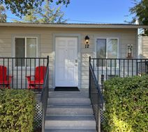 Clear Lake Cottages & Marina Room