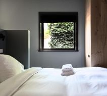 Vesting Hotel Room